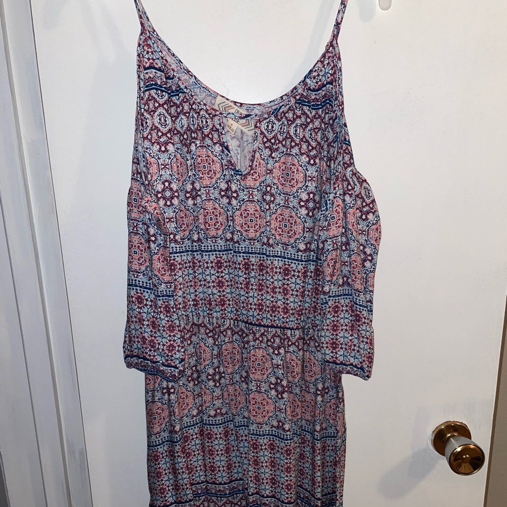 super cute patterned summer dress!